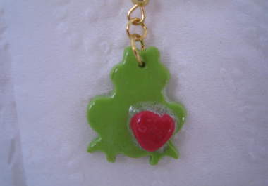 make a pair of  I Love Green Frog Earrings big2