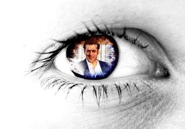 insert your picture into a beautiful eye using Photoshop big2