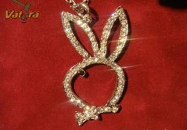 send you this playboy necklace big2