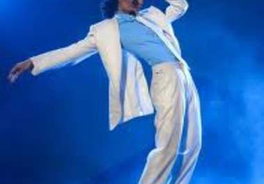 dance Professionally as michael on the background music of your favorite big2