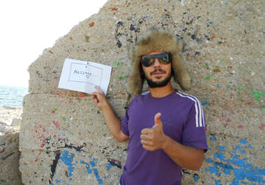 take an Awesome picture holding a Fan Sign with your message big3