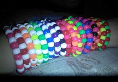 make you 3 custom kandi bracelets in any color and size big3