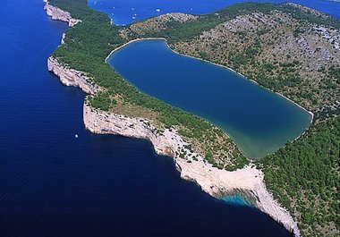 present the most beautiful cities of the Adriatic big1