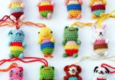 knit you a little celphone keychain big1
