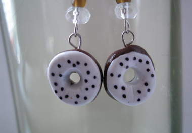 make a pair of  polymer clay chocolate donuts with white icing earrings big1