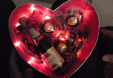 give you an anniversary gift idea big1