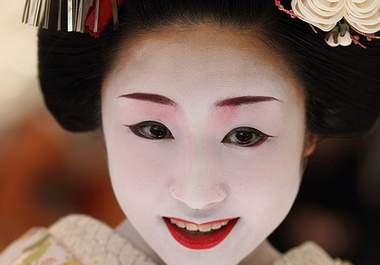 tweet about your Asia based company website or service to over 1000 Asia based twitter followers big1