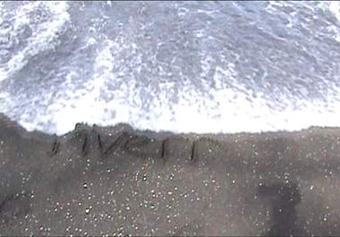 make your name,business name, or message appear like magic in the black sand big1
