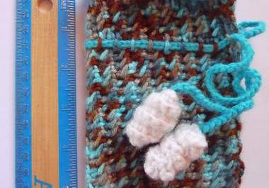 make and ship 1 crocheted jewelry bag in random colors big1