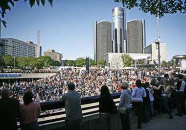 pass out your flyers in a plaza of over 95,000 people big1