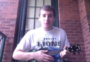play the ukulele singing a song for 20 seconds big1