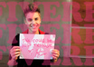 make justin bieber hold any message